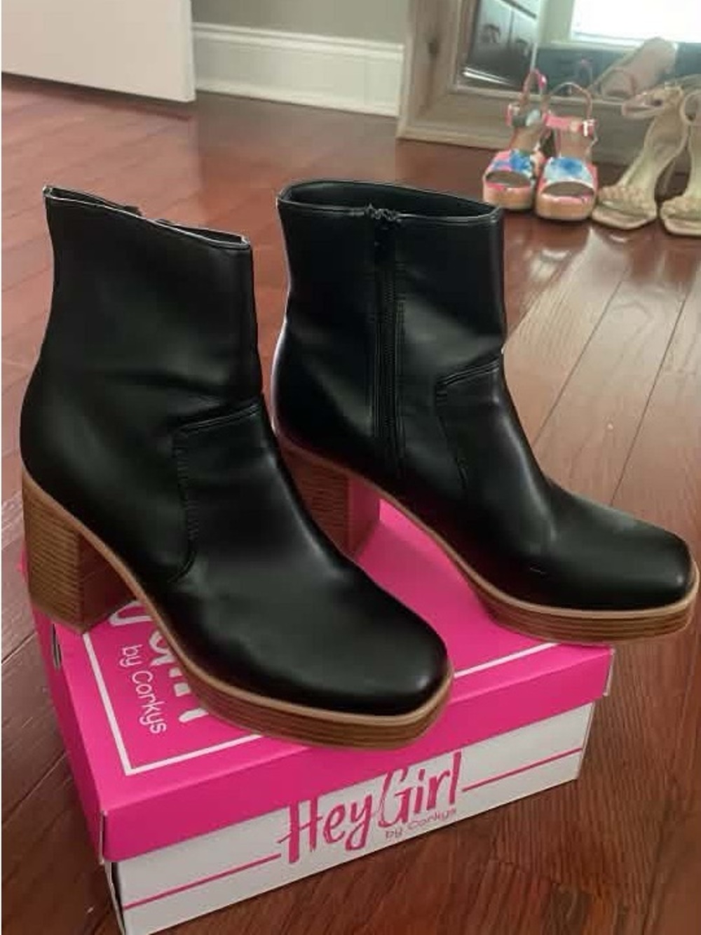 ShuShop Black Leather Ankle Booties with Wood-Look Block Heel